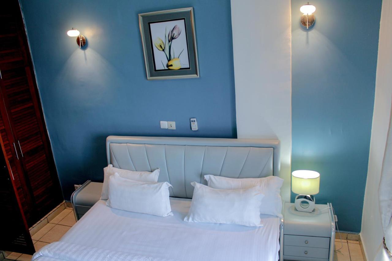 Residence Le Carat Bonapriso ดูอาลา ภายนอก รูปภาพ