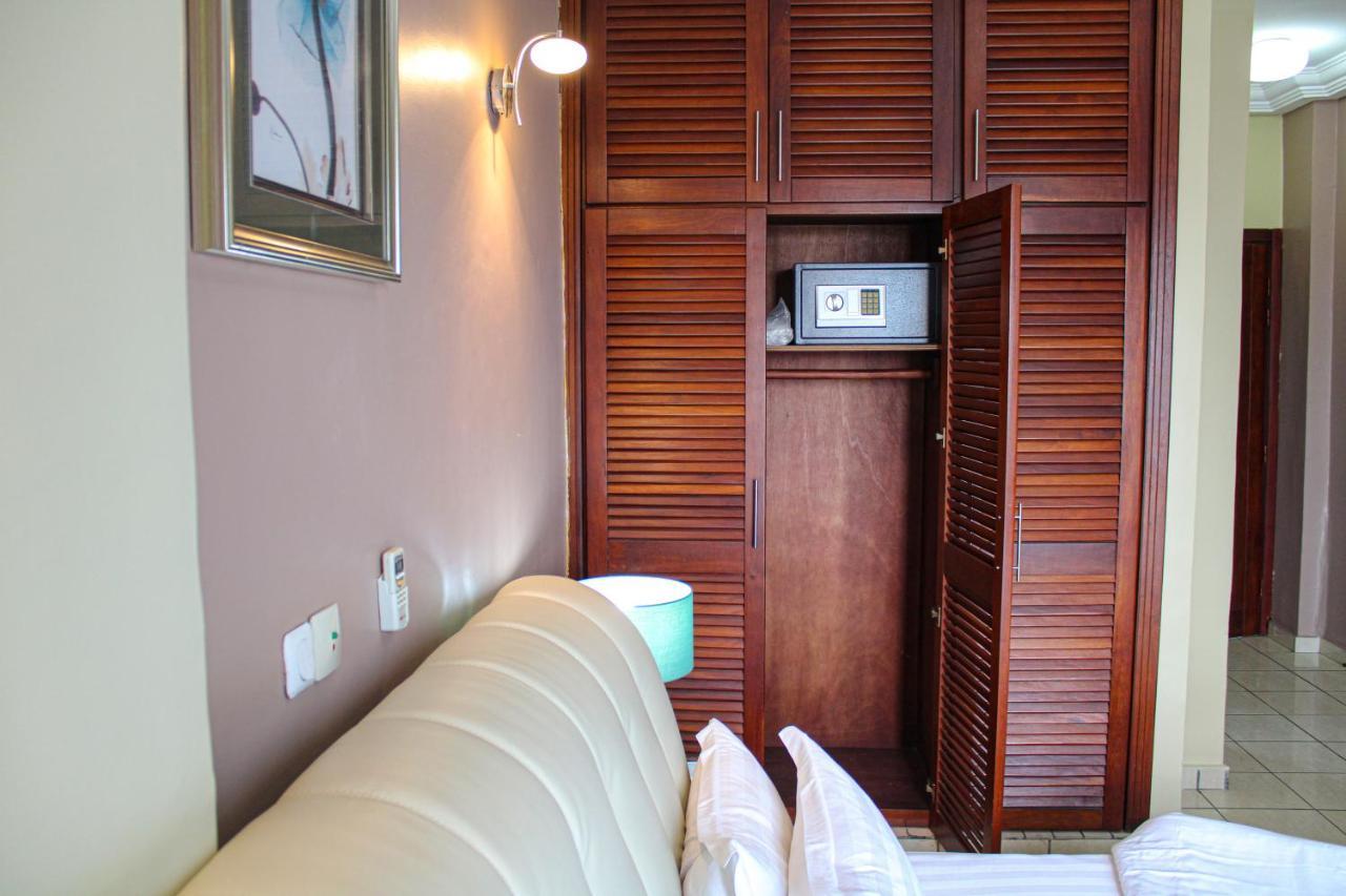 Residence Le Carat Bonapriso ดูอาลา ภายนอก รูปภาพ