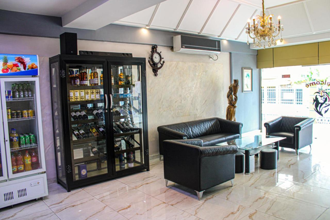 Residence Le Carat Bonapriso ดูอาลา ภายนอก รูปภาพ